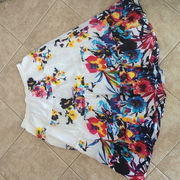 Flower Skirt - Picture 8 of 12